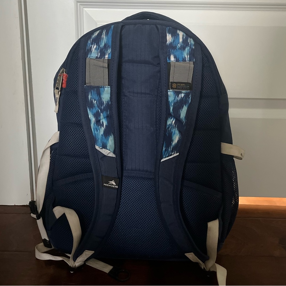 High Sierra Bookbag - Picture 7 of 7